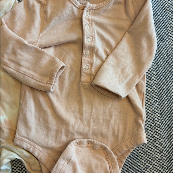 Pehr 2pk Organic Cotton Tie Dye Coverall Suit & Pink Bodysuit Bundle - Picture 13 of 14